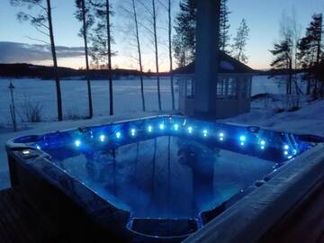 Фото номера Вилла с 5 спальнями Виллы Jacuzzi Rantakallio г. Melkoniemi 84